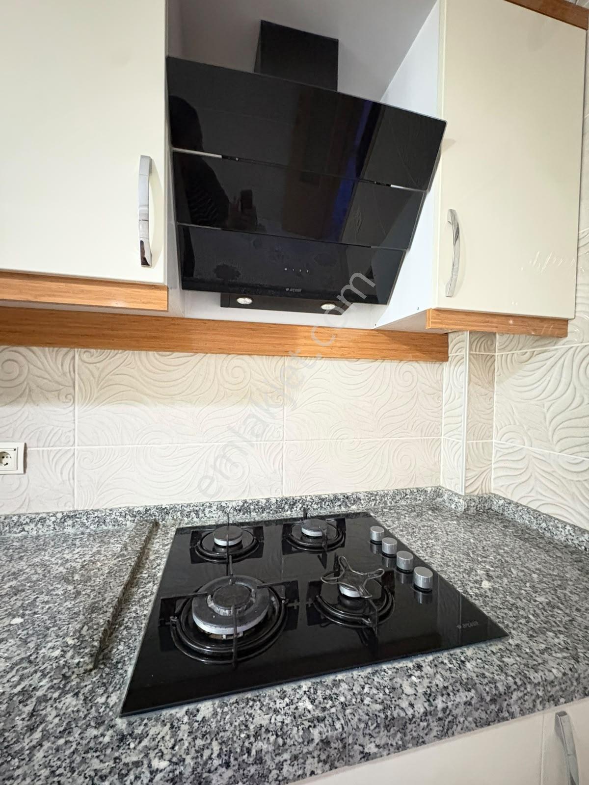 Yüksel Şahin'den Parsana'da 3+1 Arakat Asansörlü 180 M2 Geniş — fotoğraf 8