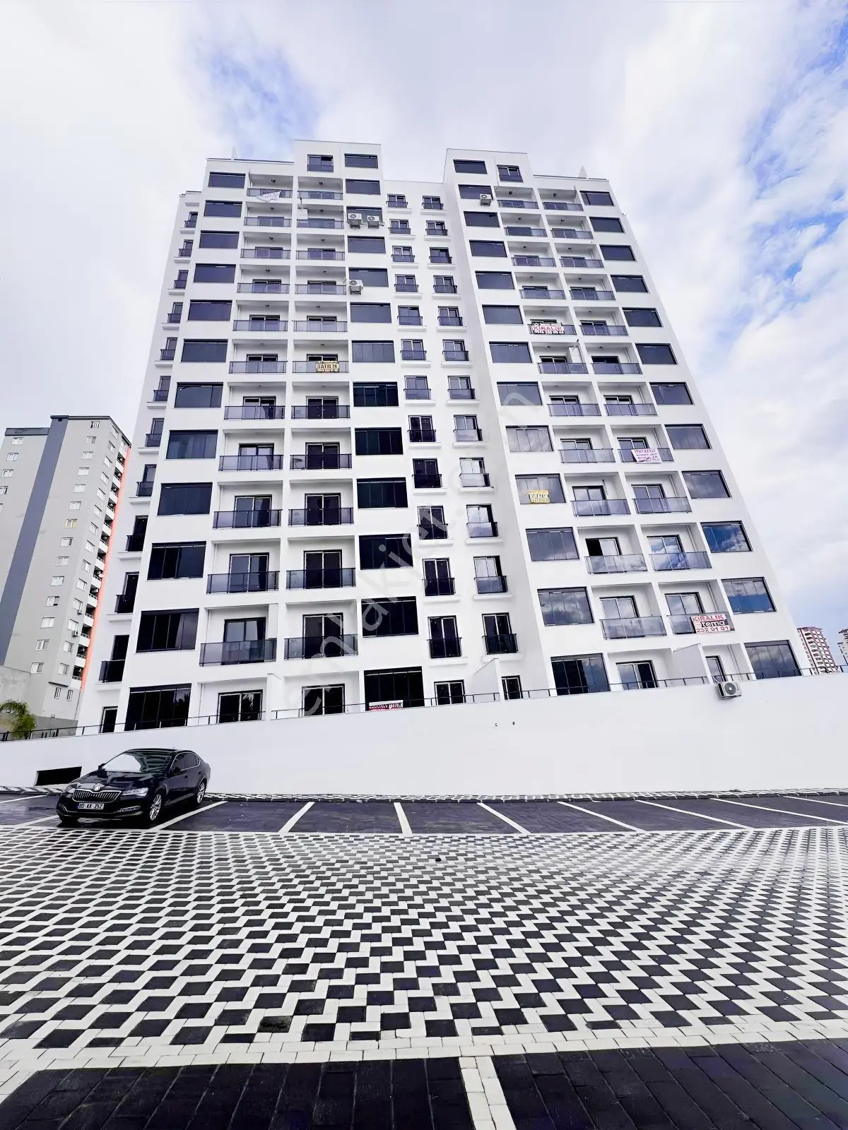 Özçelik'den Çarkıpare'de 2+1 Ultra Lüks Köşe Daire — fotoğraf 2