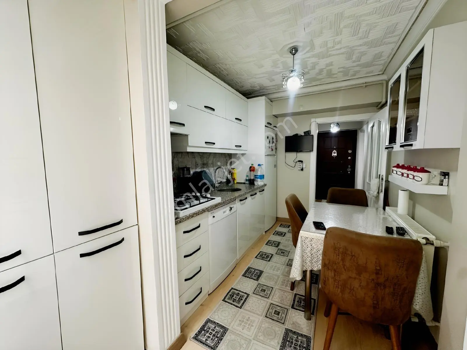 Alban'dan Metrobüse Yürüme Mesafesinde 100m² Masrafsız 2+1 Daire — fotoğraf 4
