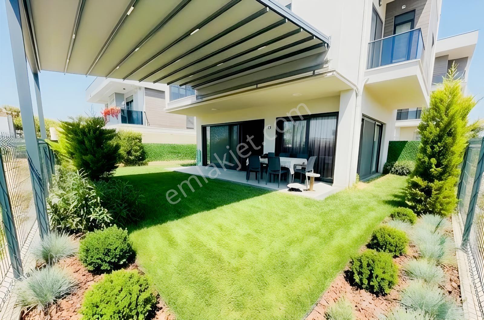 Kuşadası Kadınlar Denizi'nde Deniz Manzaralı Müstakil 3+1 Villa — fotoğraf 2