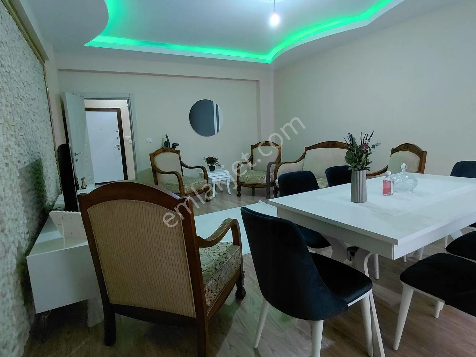 Koç Emlaktan Satılık 3+1 Daire — fotoğraf 6