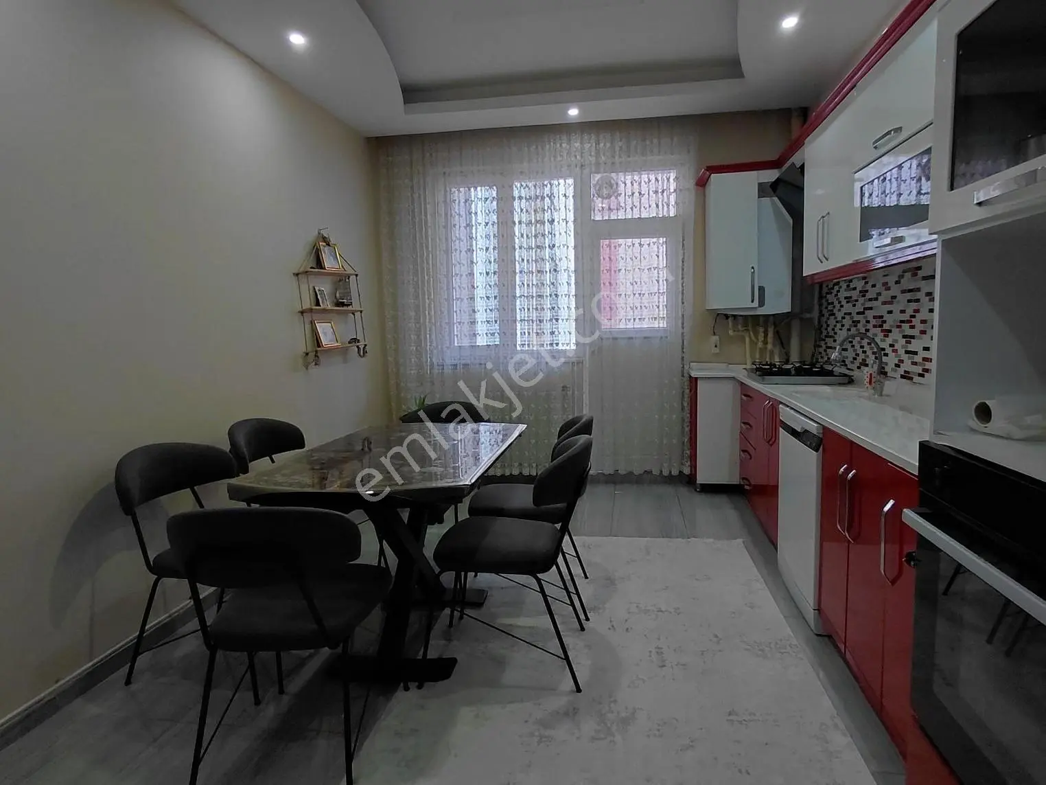 Koç Emlaktan Satılık 3+1 Daire — fotoğraf 8