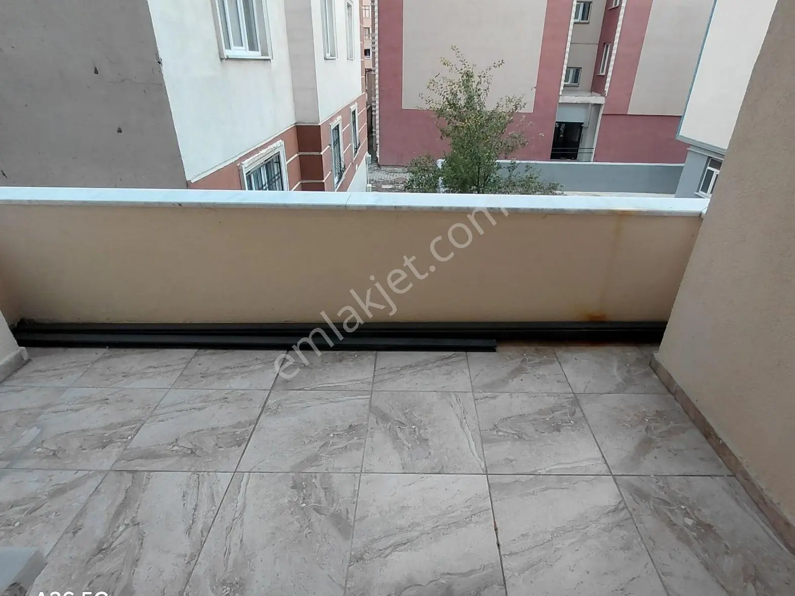 Koç Emlaktan Satılık 3+1 Daire — fotoğraf 11