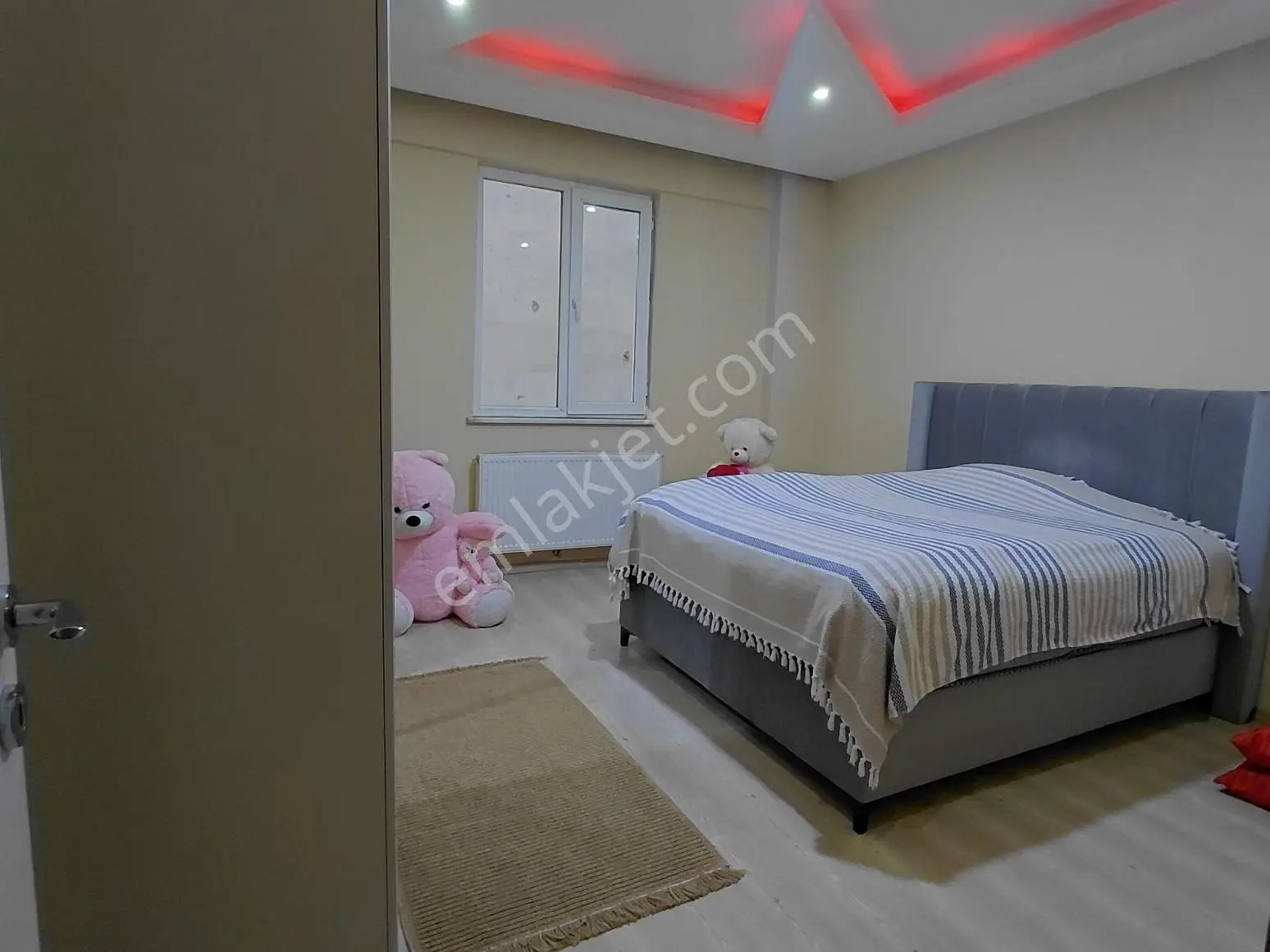 Koç Emlaktan Satılık 3+1 Daire — fotoğraf 14