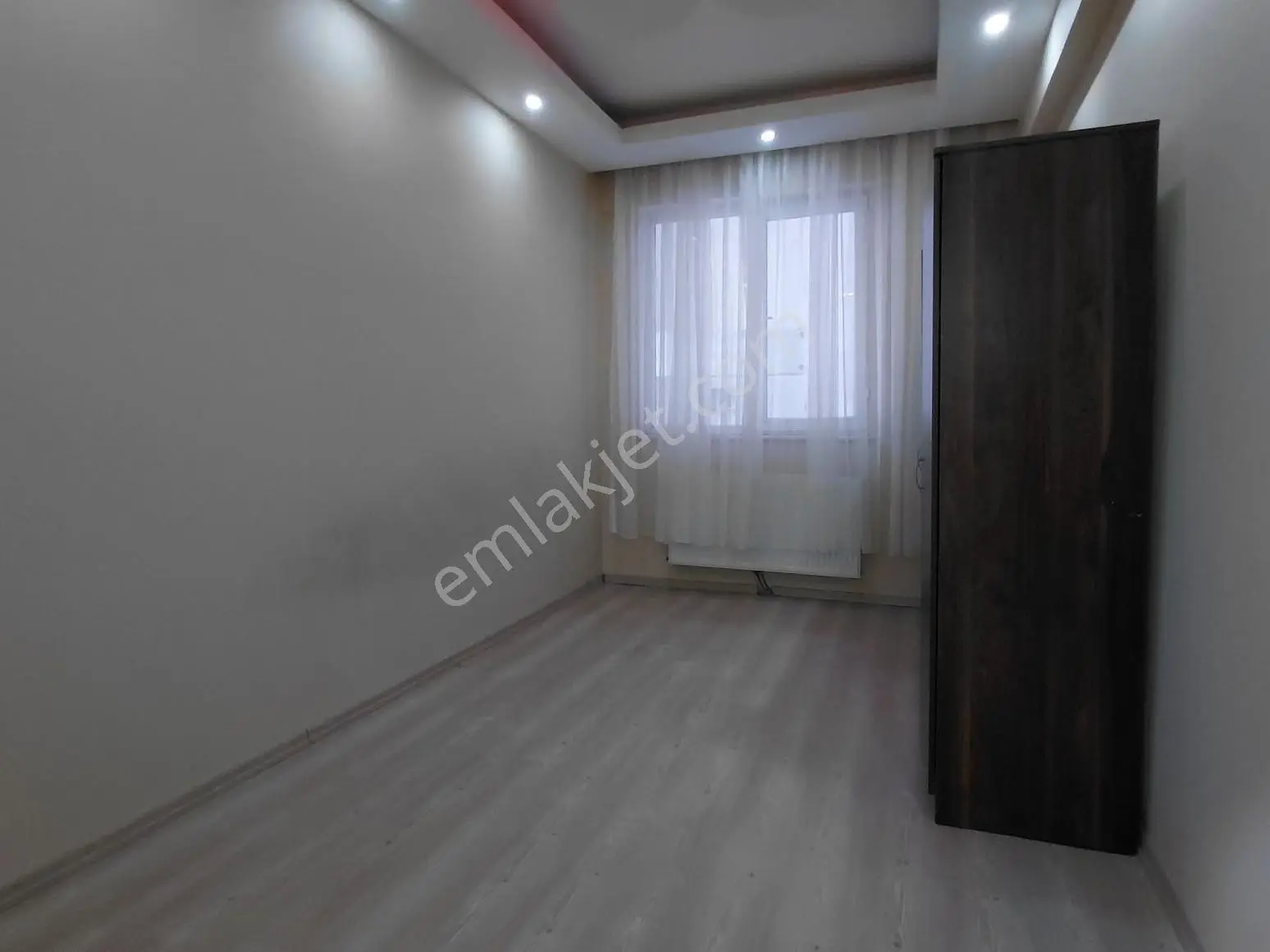Koç Emlaktan Satılık 3+1 Daire — fotoğraf 16