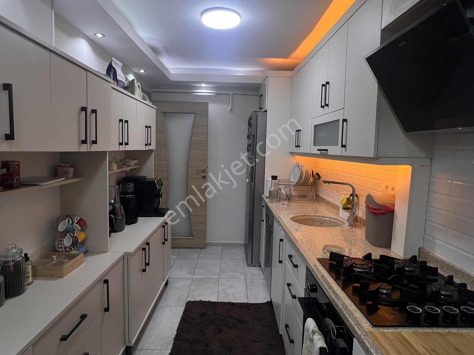 Hatay Noktada Düzlük Konumda 3+1 Yüksek Giriş Ara-kat Satılık — fotoğraf 2