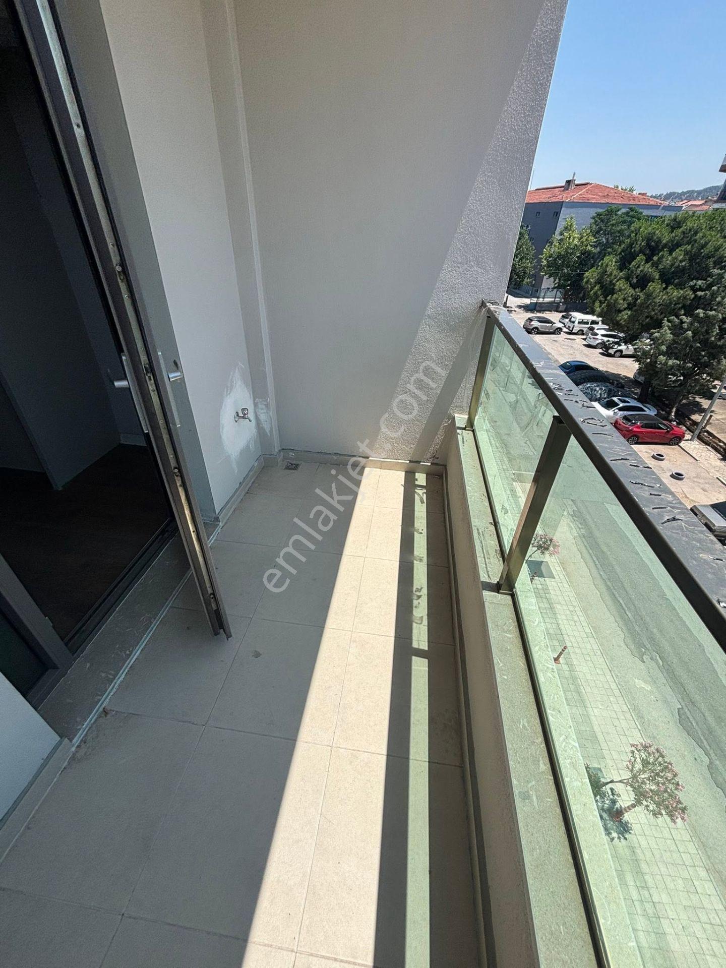 Tc Emlaktan Satılık Sıfır Site İçersinde ! — fotoğraf 27