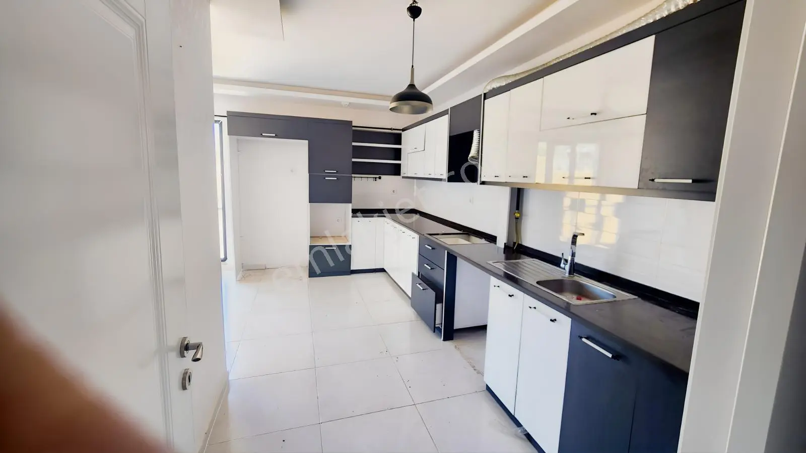Acil Satılık Şehir Hastanesi Yakını 4+1 Daire