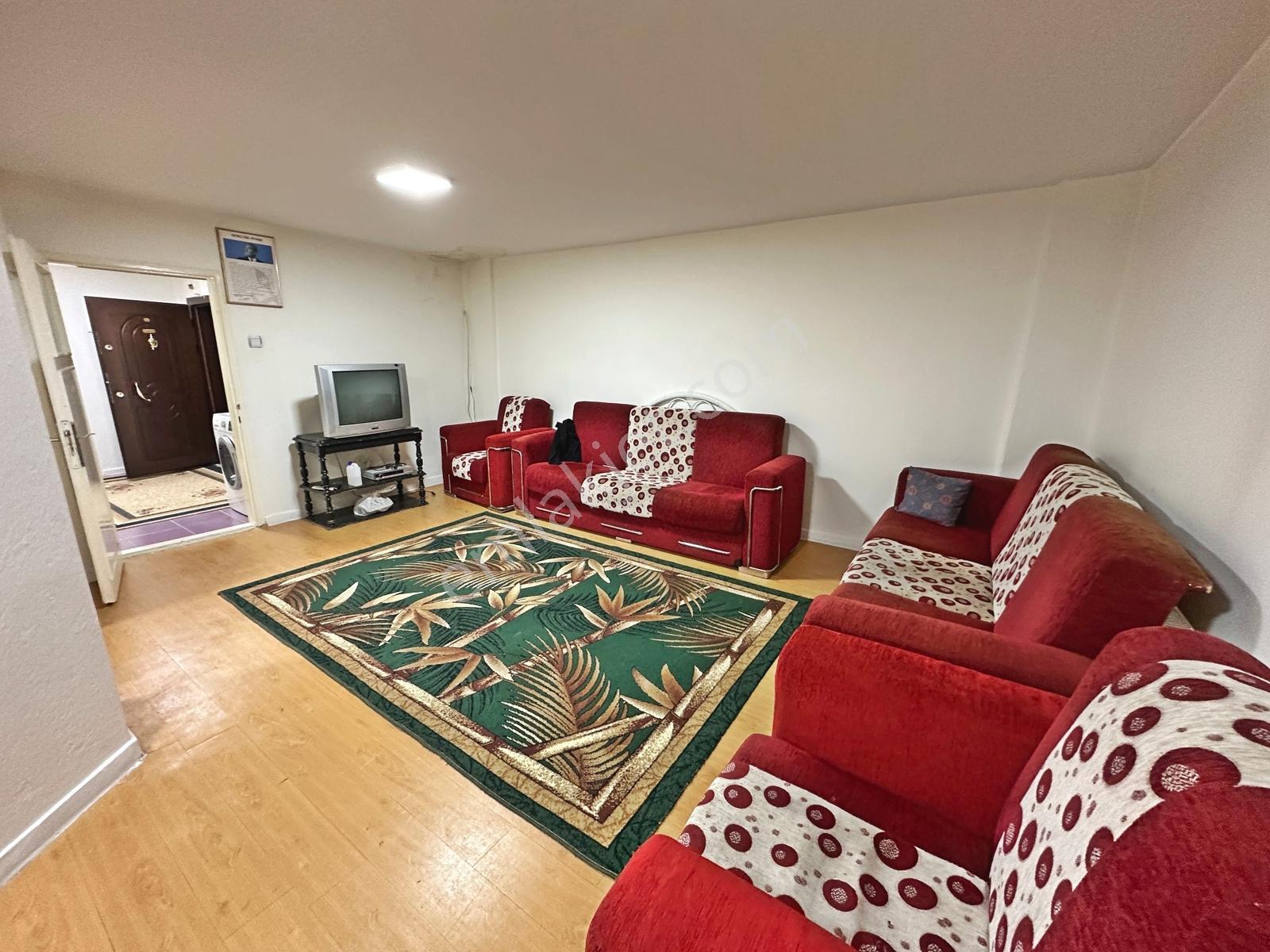 Tuzluçayır Göbek Yakını Full Eşyalı Balkonlu 2+1 Satılık Daire — fotoğraf 4
