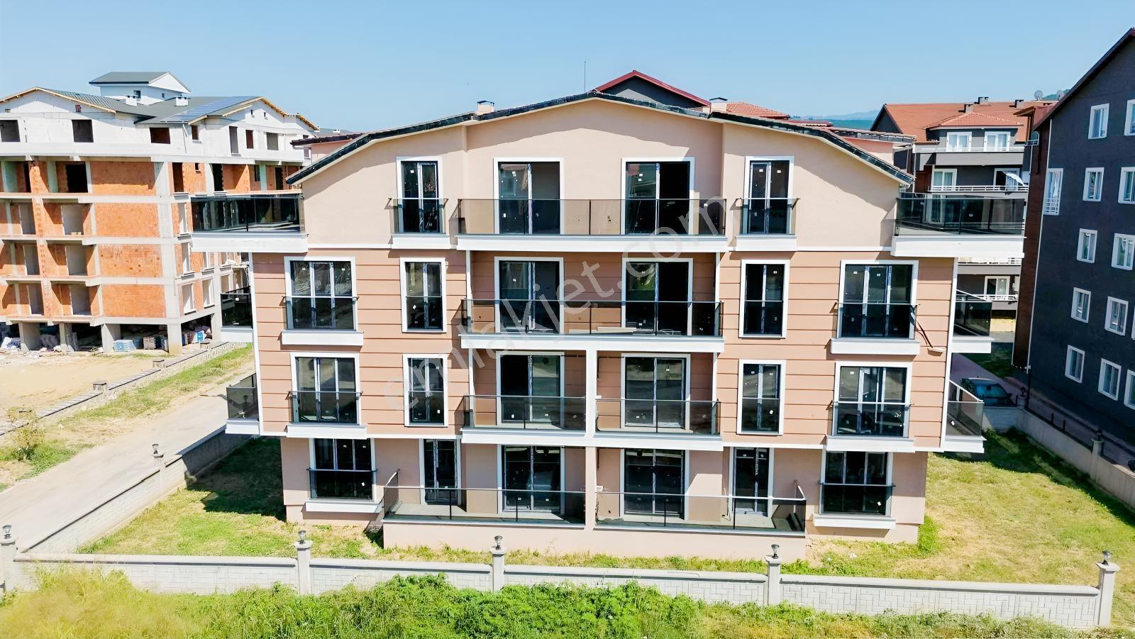 Gölcükte Fırsat Fiyata 148 M2 Geniş Teraslı Sıfır Satılık Daire — fotoğraf 3