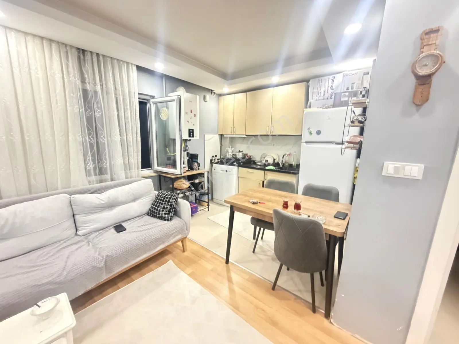 Zirvekent Mh 1+1 Arakat Full Eşyalı 55m² Fırsat Daire.!