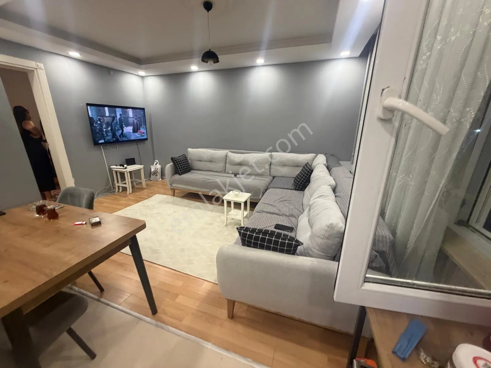 Zirvekent Mh 1+1 Arakat Full Eşyalı 55m² Fırsat Daire.! — fotoğraf 4