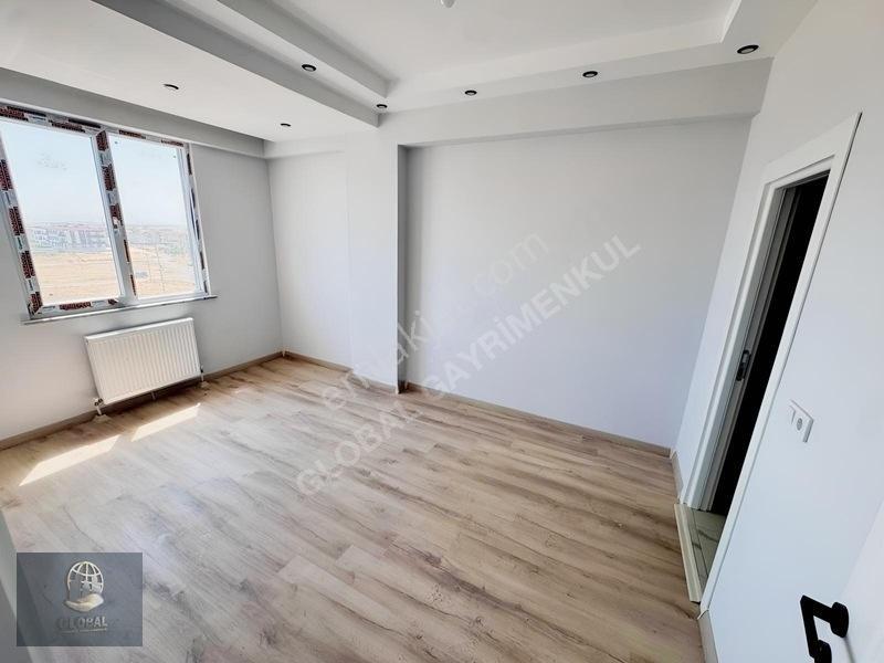 Çorlu Çobançeşme Bulvarcephe Sıfır E.banyolu 3+1 — fotoğraf 11