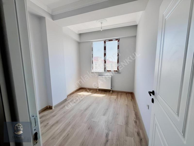 Çorlu Çobançeşme Bulvarcephe Sıfır E.banyolu 3+1 — fotoğraf 20