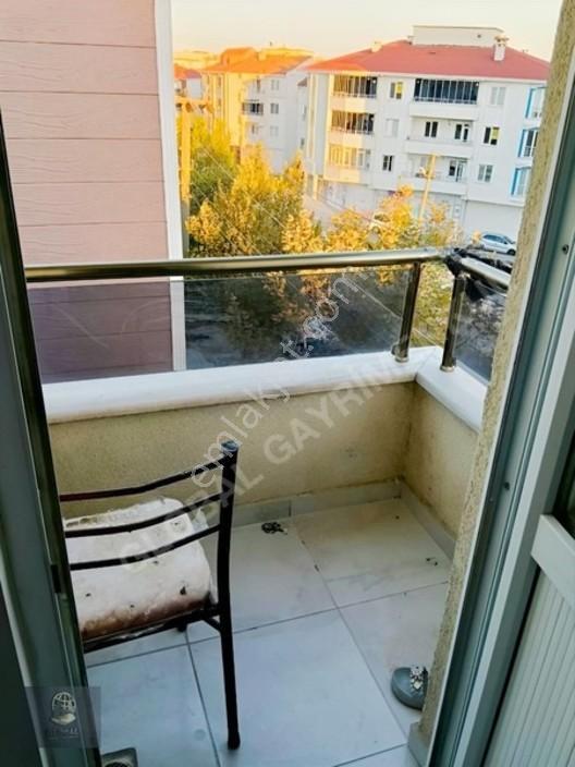 Hatıp Mahallesı Sarılar Yolu Uzerı Cadde Cephelı 2+1 Satılık — fotoğraf 10