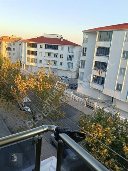 Hatıp Mahallesı Sarılar Yolu Uzerı Cadde Cephelı 2+1 Satılık — fotoğraf 22