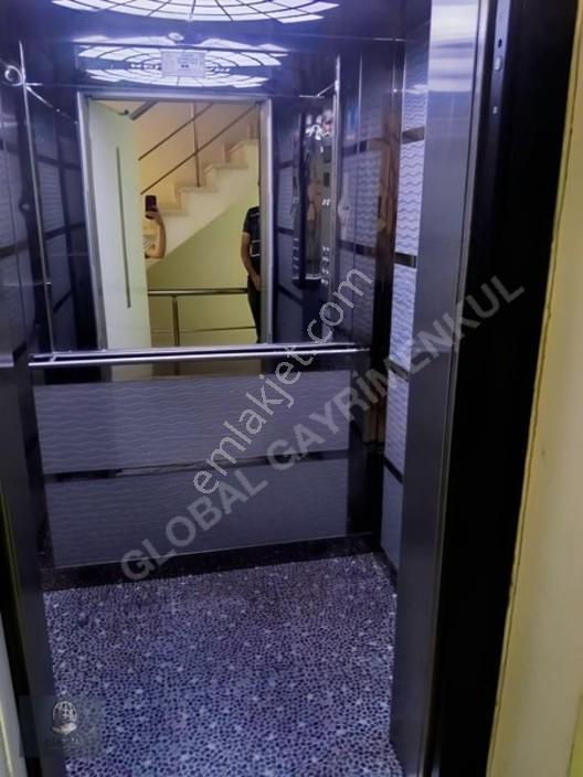 Hatıp Mahallesı Sarılar Yolu Uzerı Cadde Cephelı 2+1 Satılık — fotoğraf 26