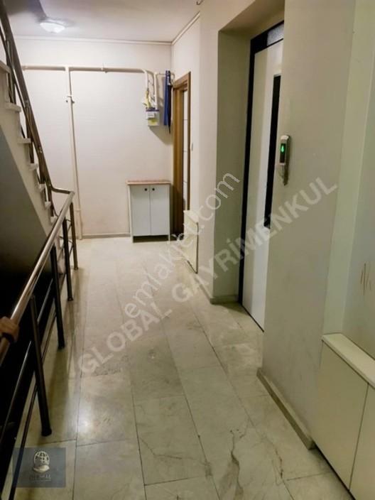 Hatıp Mahallesı Sarılar Yolu Uzerı Cadde Cephelı 2+1 Satılık — fotoğraf 27