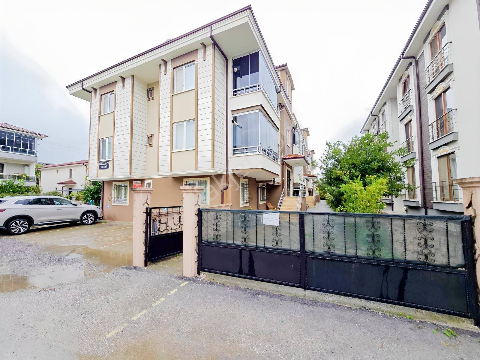 Arifiye Arifbey Mahallesinde Satılık 4+1 Dubleks Daire — fotoğraf 2