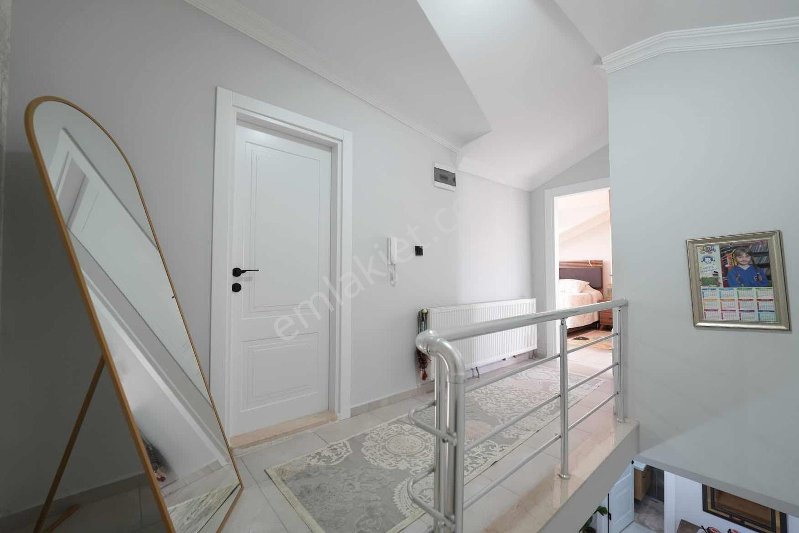 Arifiye Arifbey Mahallesinde Satılık 4+1 Dubleks Daire — fotoğraf 17