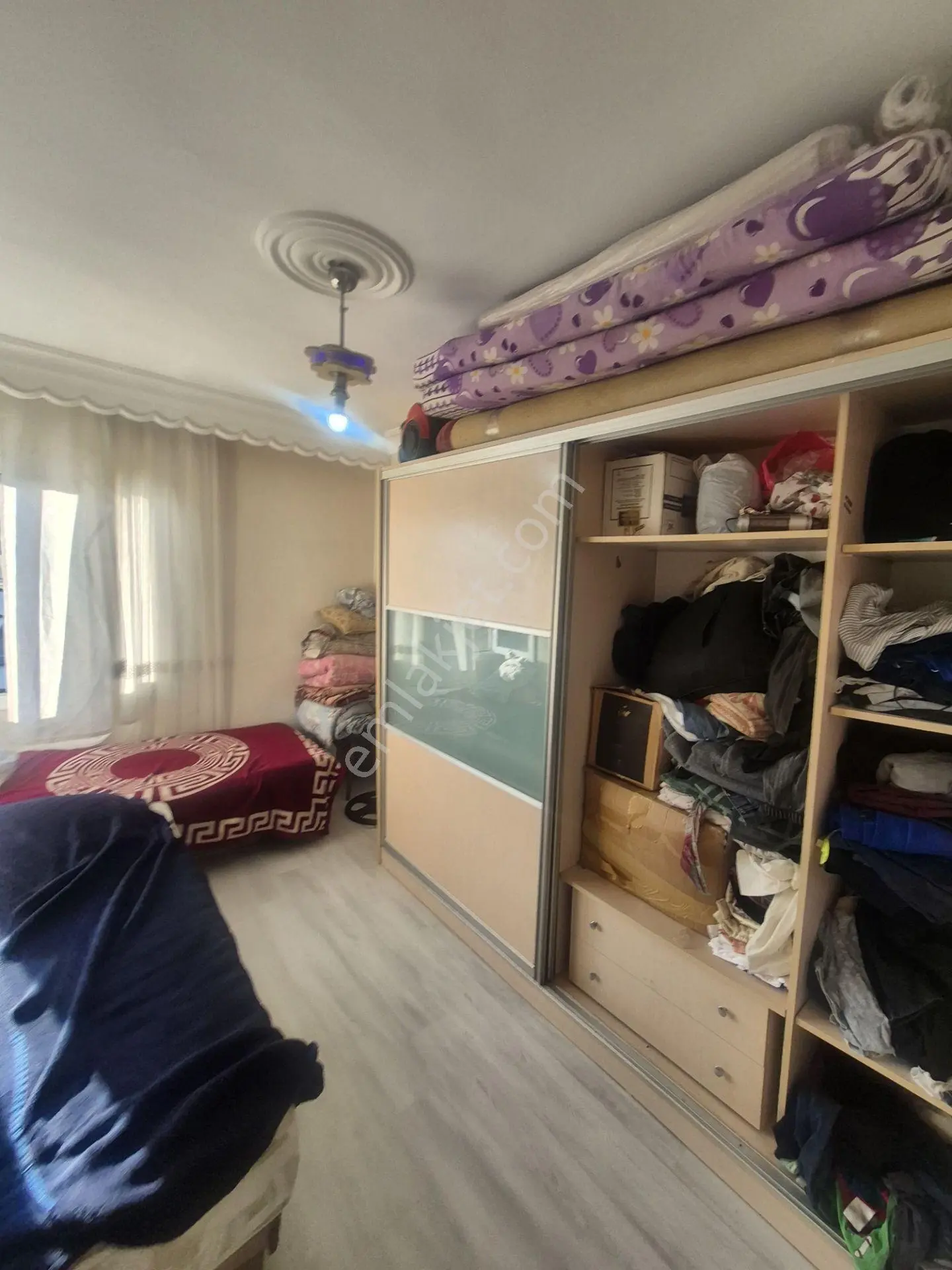 Mersin Akdeniz 3 Ocakta Cadde Üzeri Satılık 2+1 Daire Uygun Fiyat