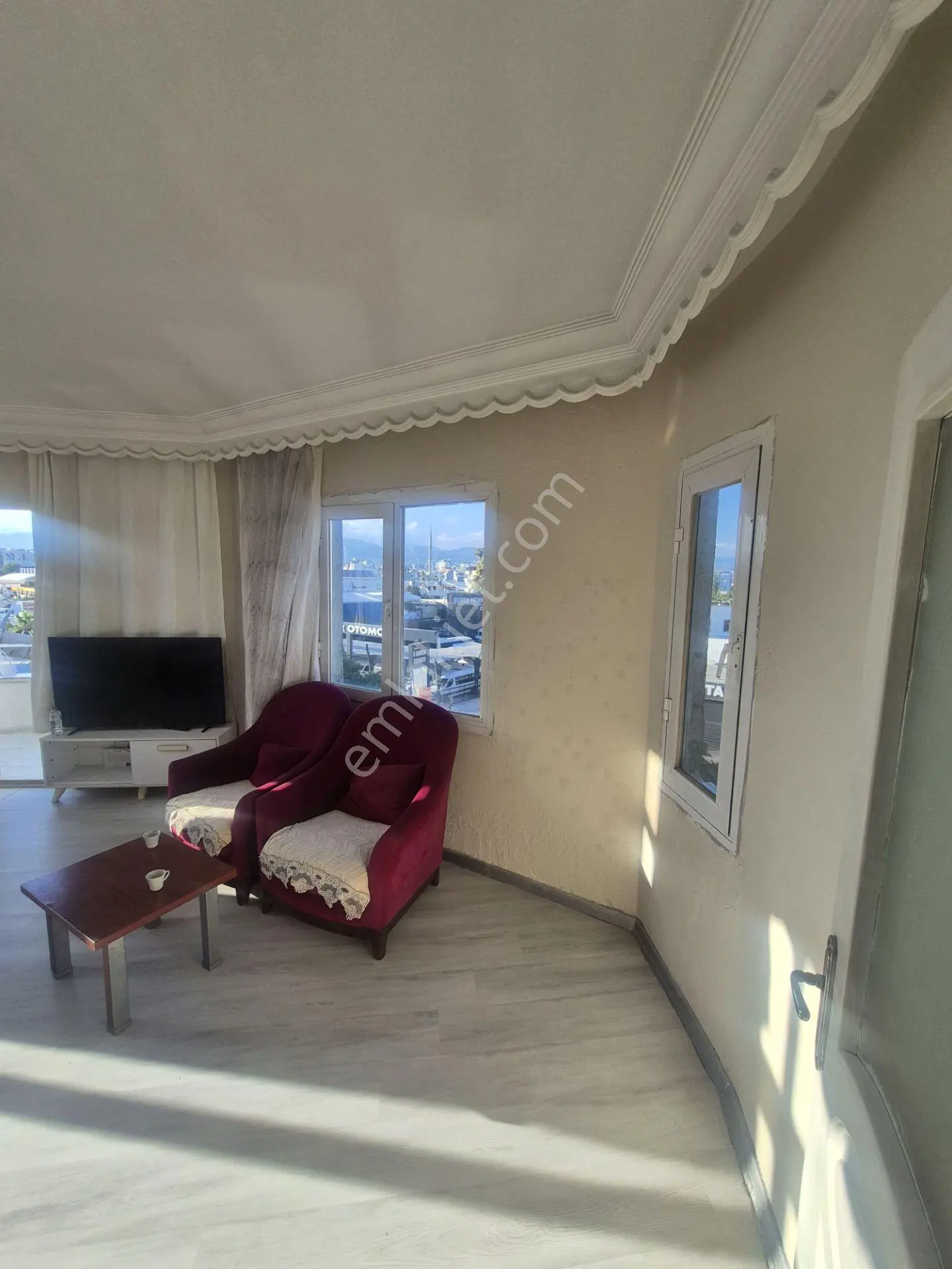Mersin Akdeniz 3 Ocakta Cadde Üzeri Satılık 2+1 Daire Uygun Fiyat — fotoğraf 2