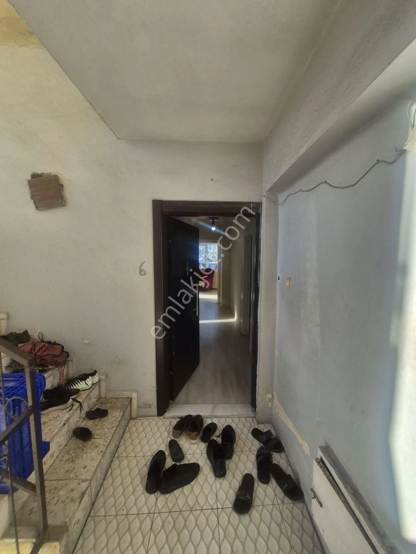 Mersin Akdeniz 3 Ocakta Cadde Üzeri Satılık 2+1 Daire Uygun Fiyat — fotoğraf 3