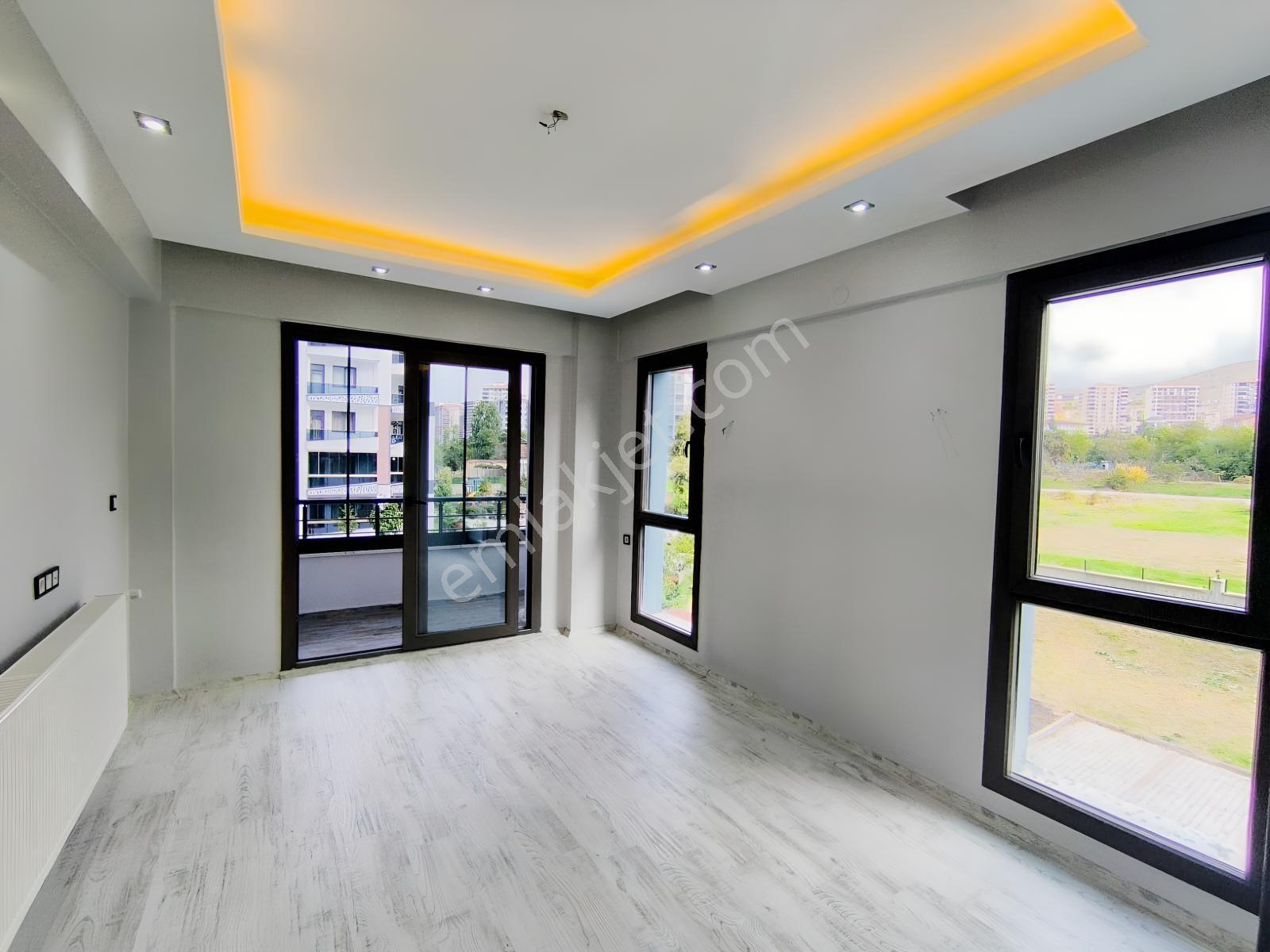Tecde Mahallesi Ara Katta Satılık 4+1 Lüks Daire — fotoğraf 2