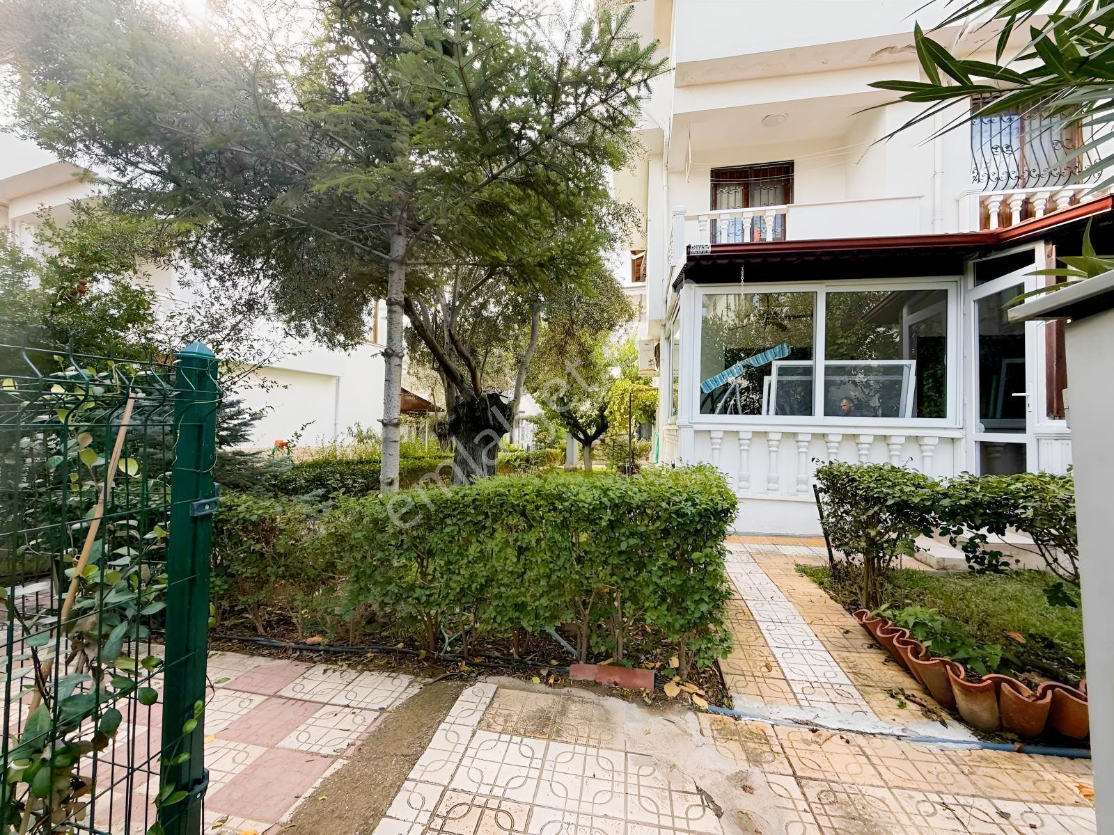 Aleyna Sitesinde Havuzlu Villa — fotoğraf 9