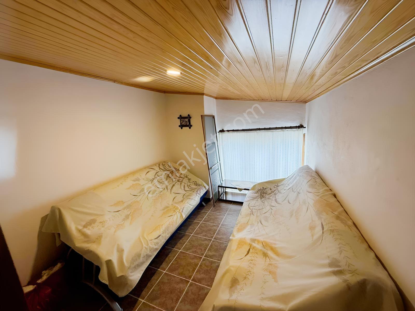 Aleyna Sitesinde Havuzlu Villa — fotoğraf 32
