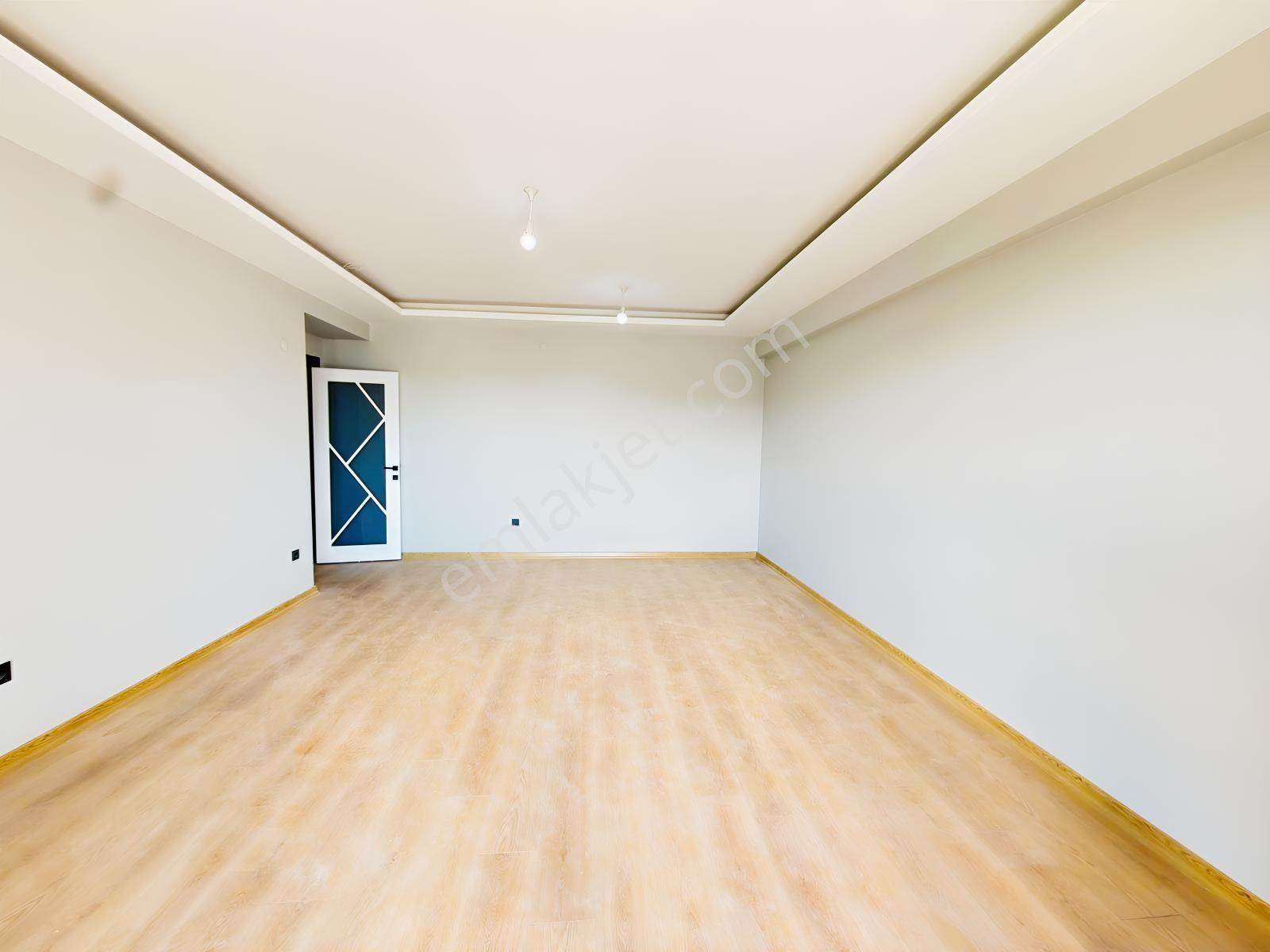 Var'dan Çerkezköy Tepe'de Sıfır Site İçerisinde Lüxx 3+1 Dairee — fotoğraf 2