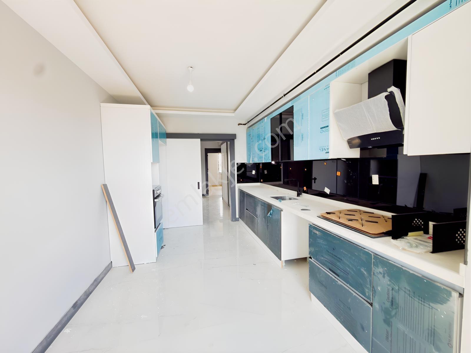 Var'dan Çerkezköy Tepe'de Sıfır Site İçerisinde Lüxx 3+1 Dairee — fotoğraf 8