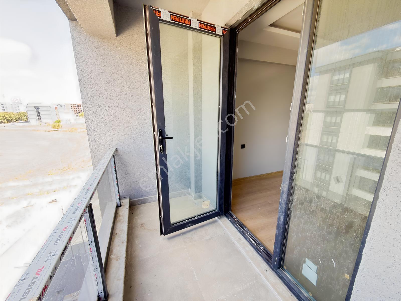 Var'dan Çerkezköy Tepe'de Sıfır Site İçerisinde Lüxx 3+1 Dairee — fotoğraf 27