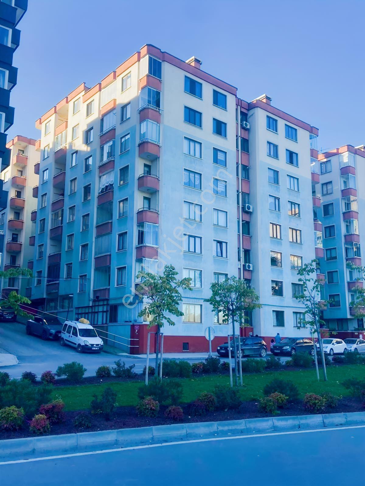 İlkadım Gençlik Parkına Cephe Satılık 3+1