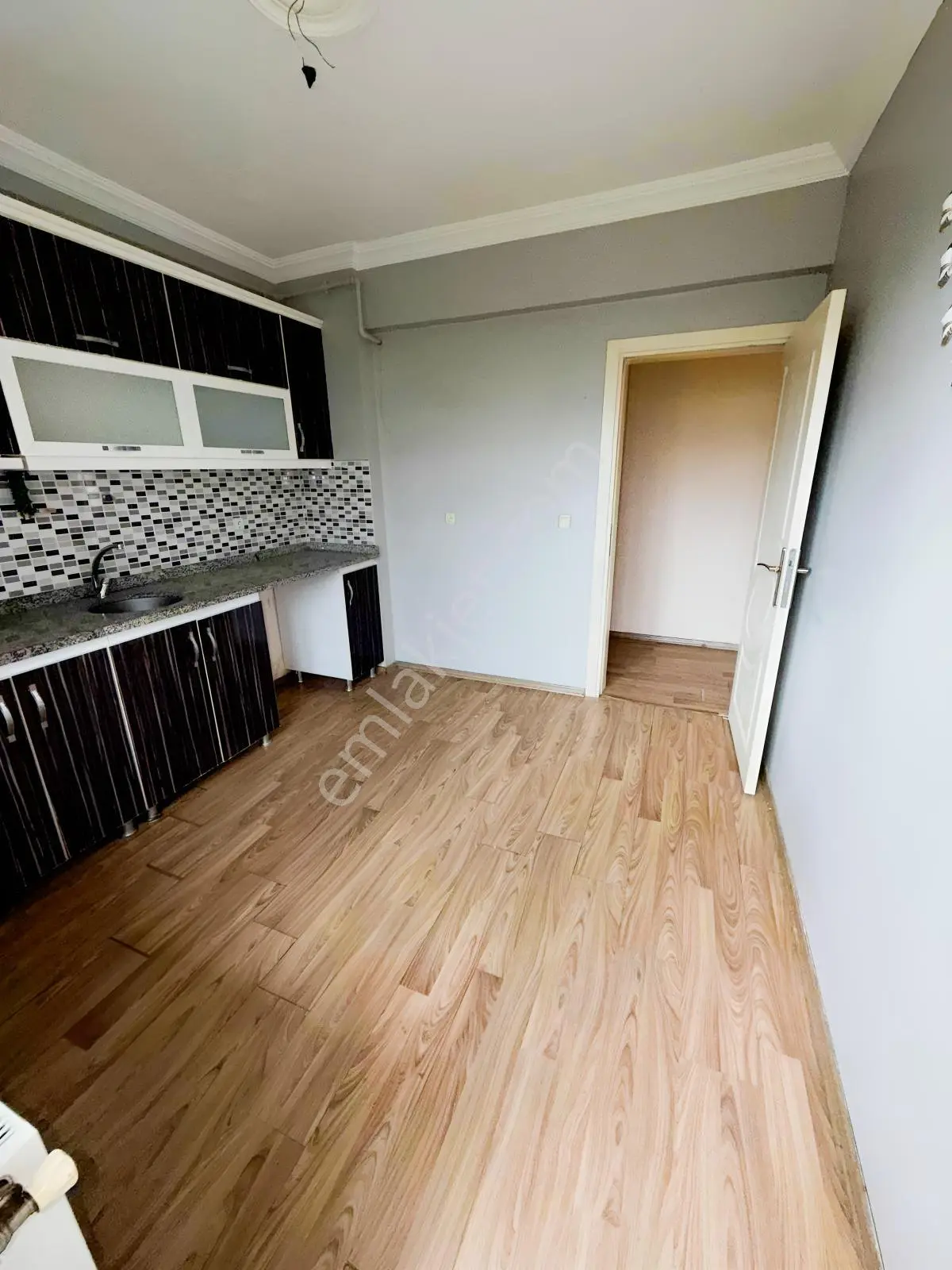 Çerkezköy Fatih Mahallesinde Huzur Evi Altında 3+1 Satılık — fotoğraf 4