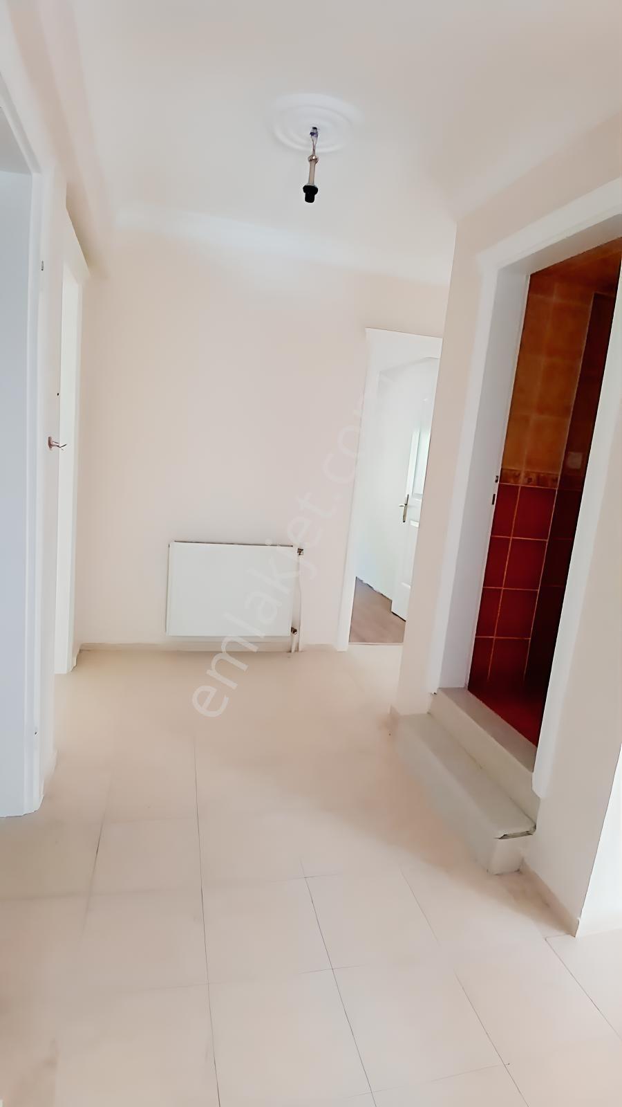 Buca Barış Mahallesinde Kız Kulesi Geniş Metrekareli 3+1 Daire — fotoğraf 6