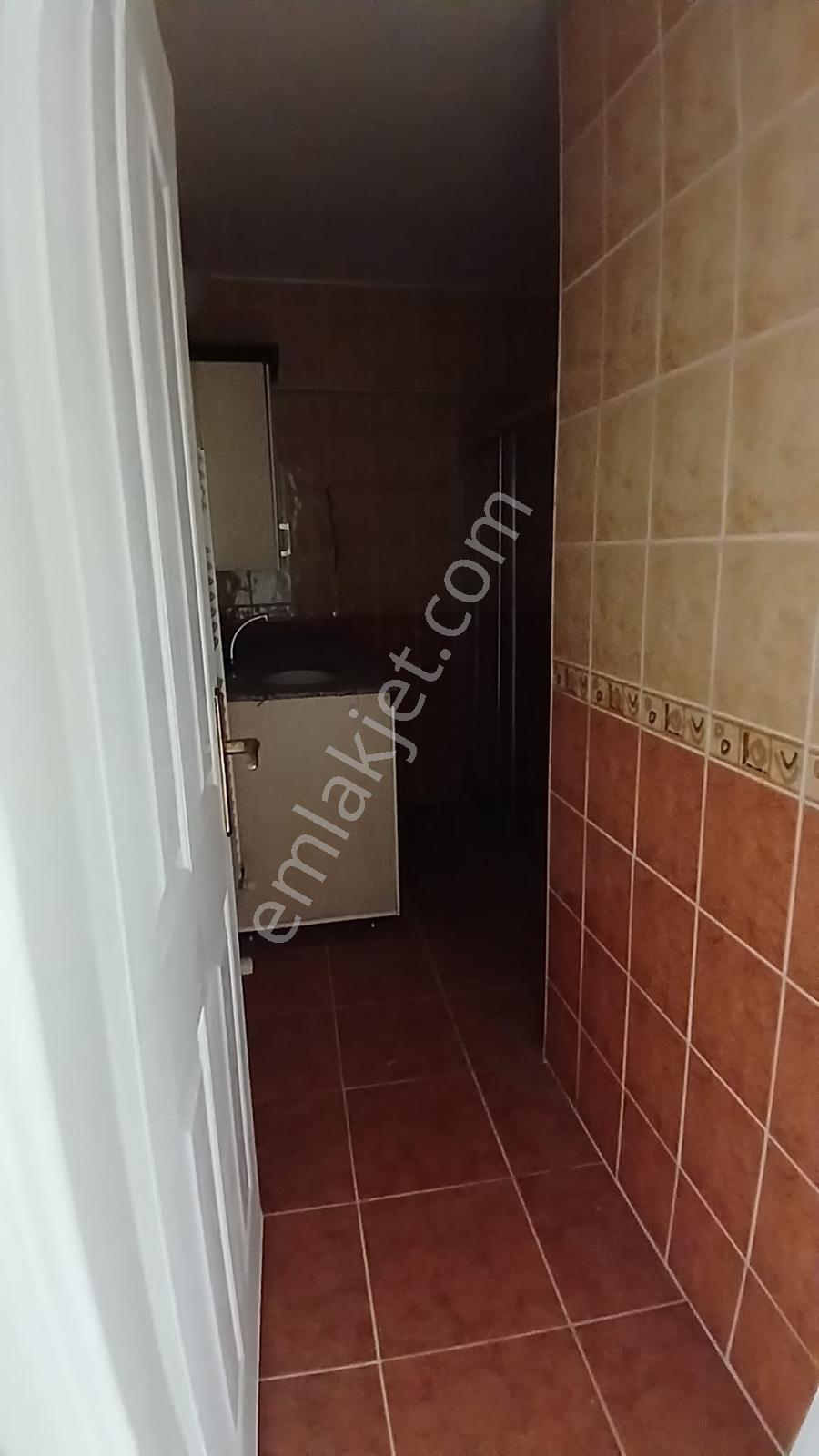 Buca Barış Mahallesinde Kız Kulesi Geniş Metrekareli 3+1 Daire — fotoğraf 23