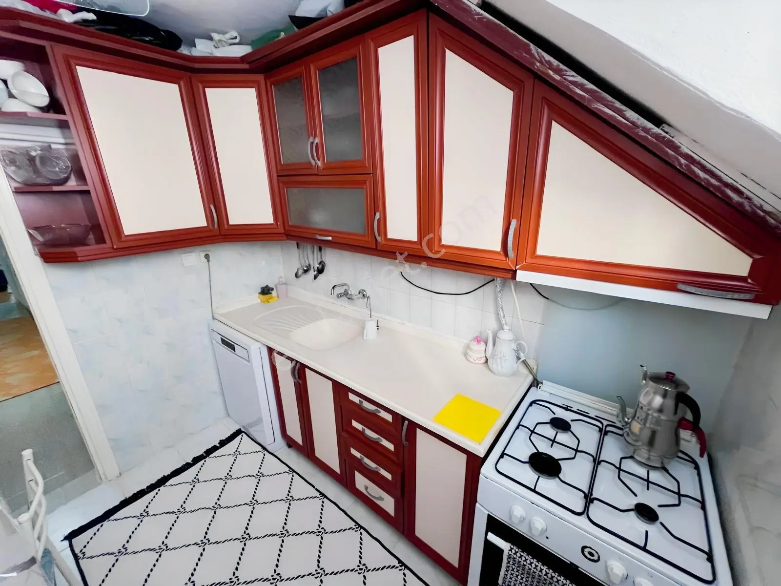 Boşnak Mahallesinde Satılık 2+1 Bahçe Katı — fotoğraf 9