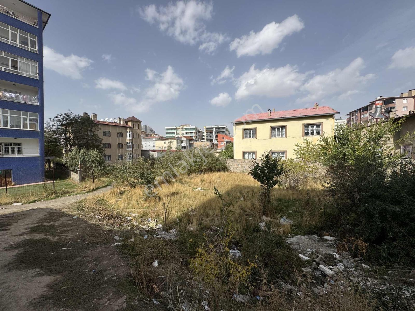 İkinisan Caddesi Yanı Satılık 660 M² Arsa — fotoğraf 5