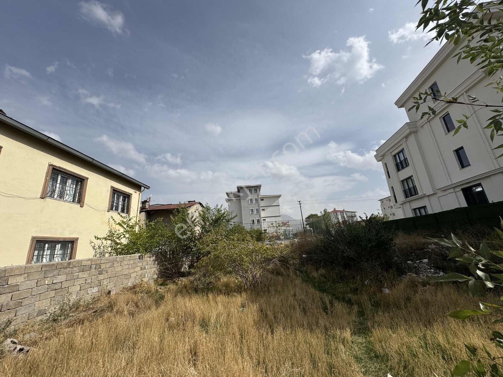 İkinisan Caddesi Yanı Satılık 660 M² Arsa — fotoğraf 7