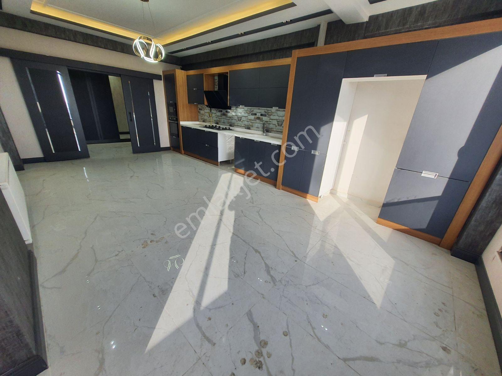 Öznur Emlak'tan Doğukent'te Satılık 4+1 Lüks Daire — fotoğraf 6