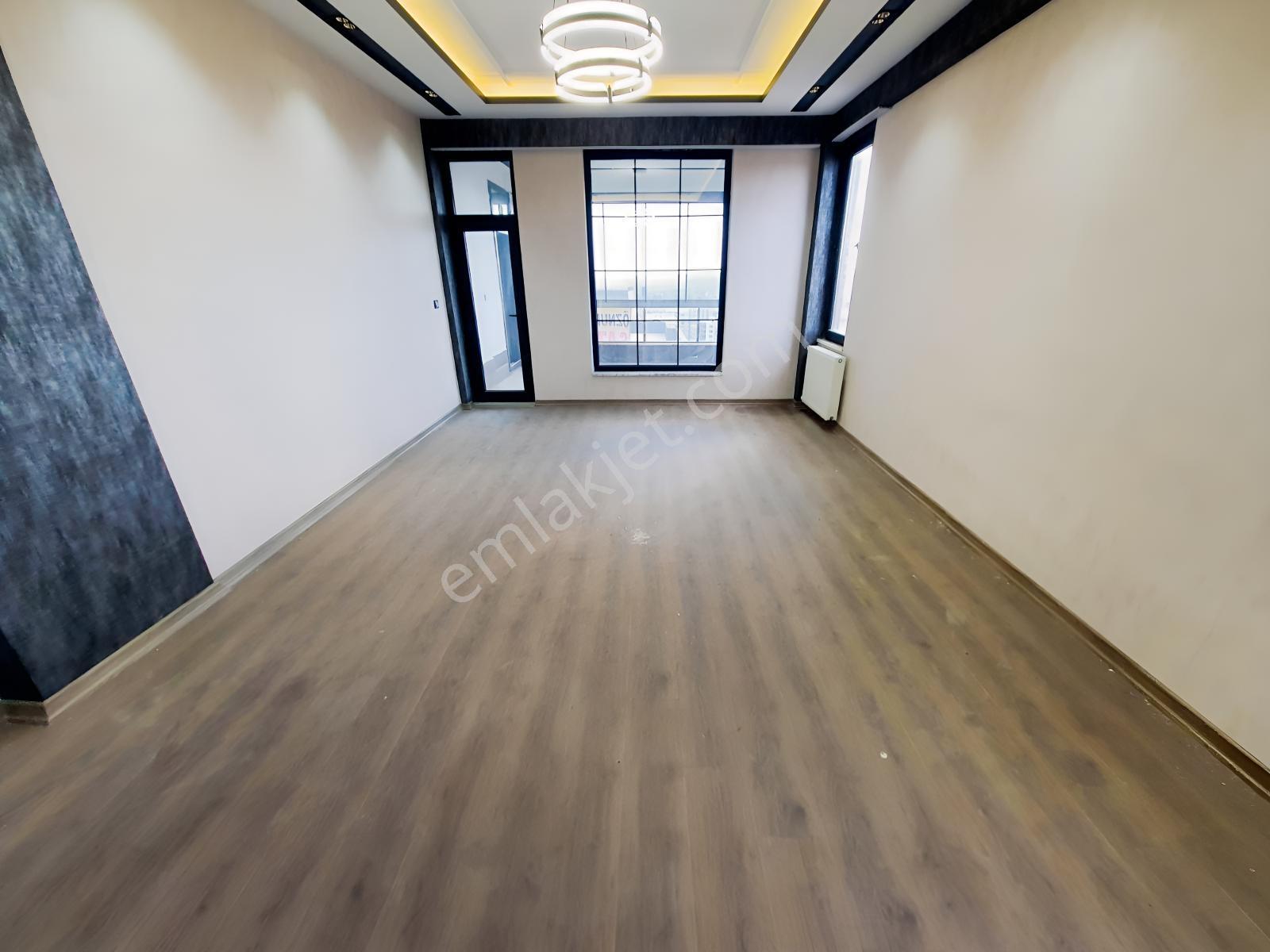 Öznur Emlak'tan Doğukent'te Satılık 4+1 Lüks Daire — fotoğraf 9