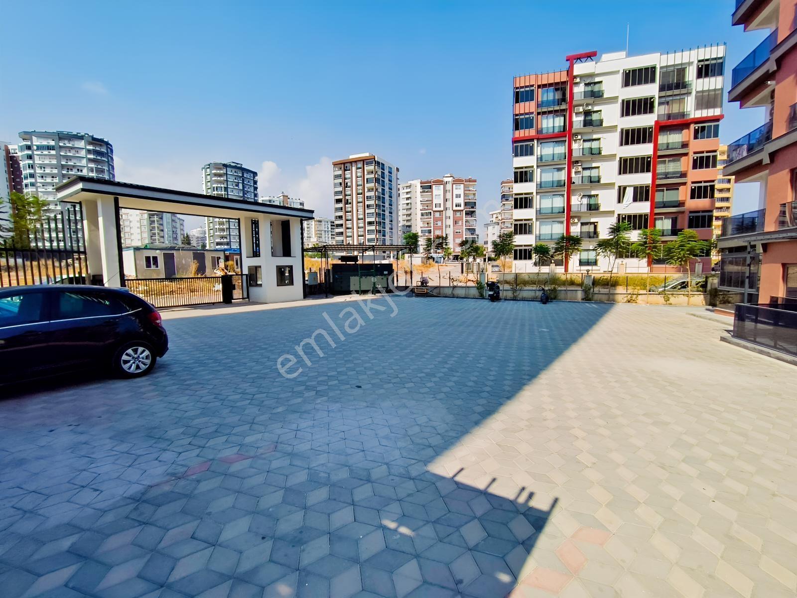 New Form'dan Çiftlikköy'de Tuval Art Sitesi Satılık 2+1 Daire — fotoğraf 3