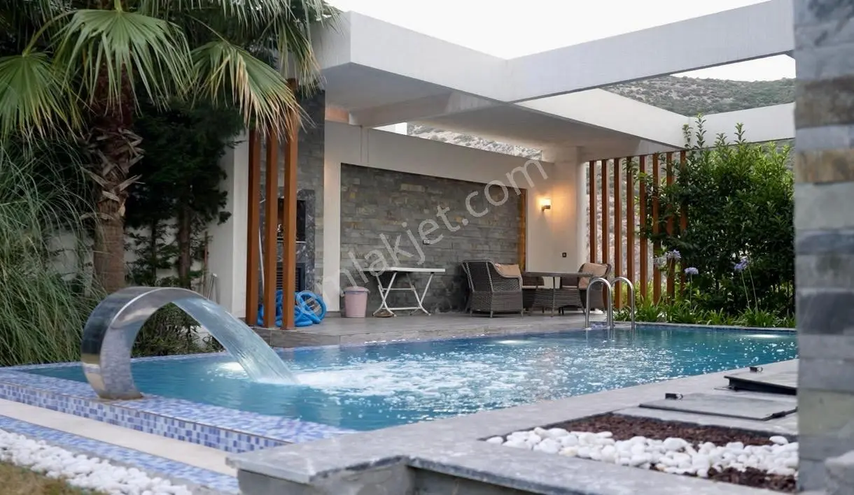 Kuşadası İstek Okulları Bölgesinde Özel Havuzlu Geniş Villa — fotoğraf 20