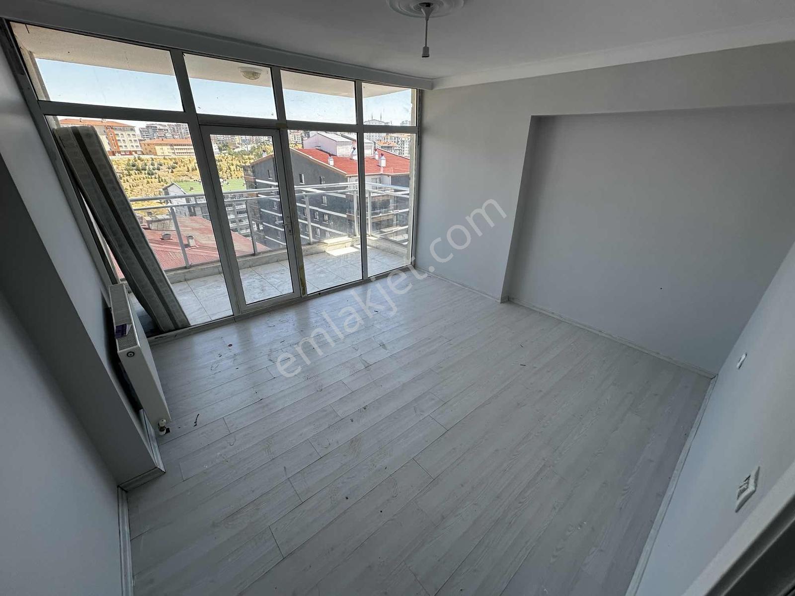 Geniş Kullanım Alanlı 6+2 Dubleks | Çift Girişli | Manzaralı — fotoğraf 15