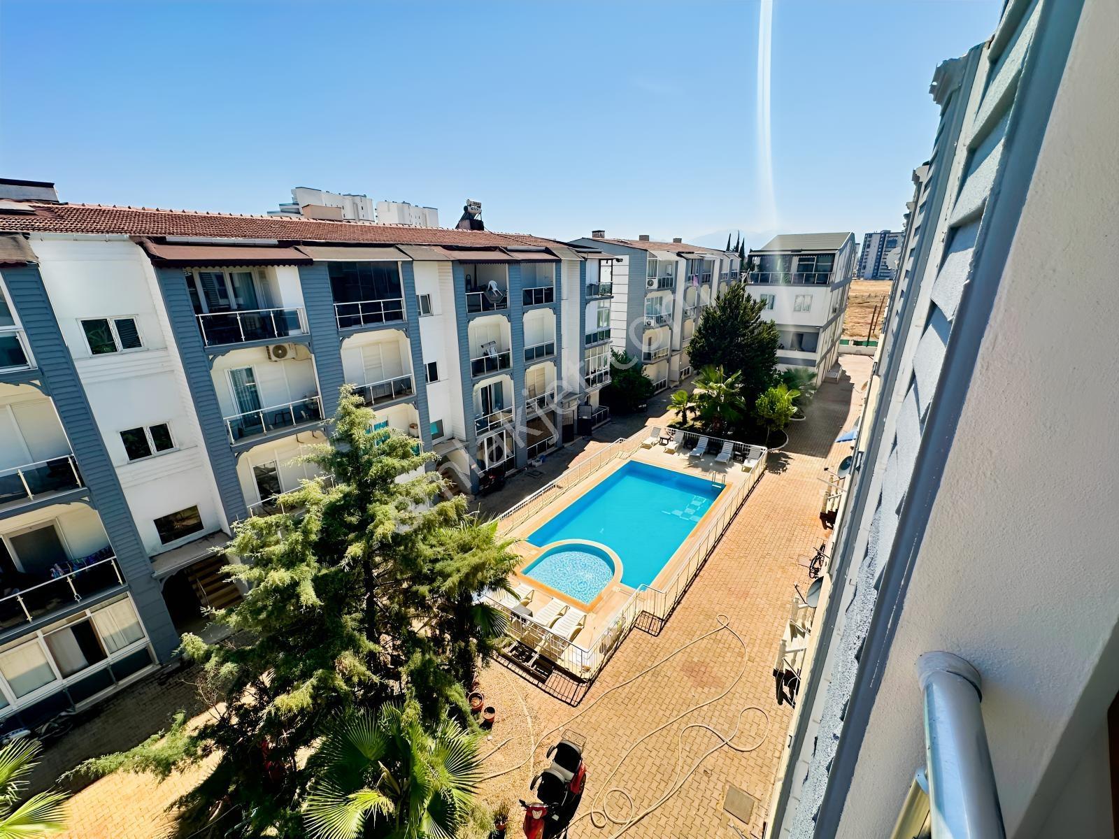 Antalya Altıntaşta Havuzlu Sıtede 2+1 Dubleks — fotoğraf 8
