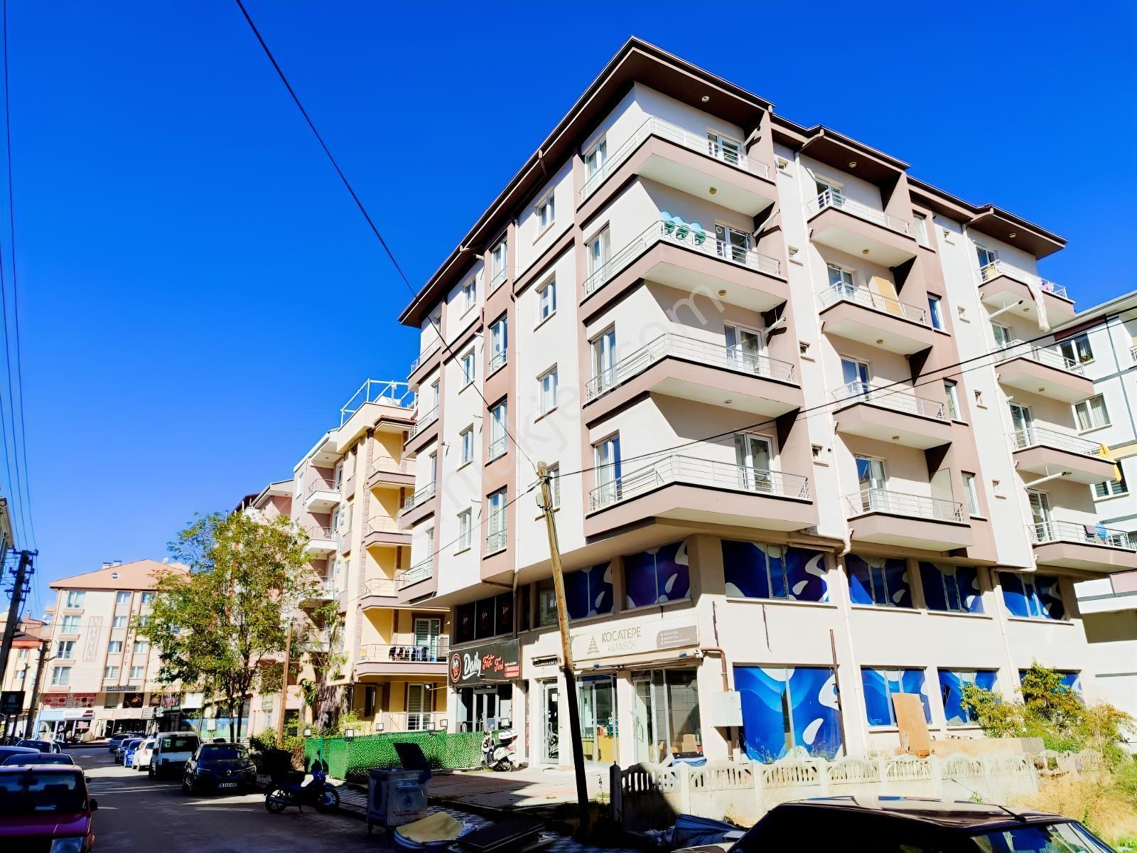 İdeal Emlak'tan Erenlerde 2+0 Satılık Cazip Daire — fotoğraf 2