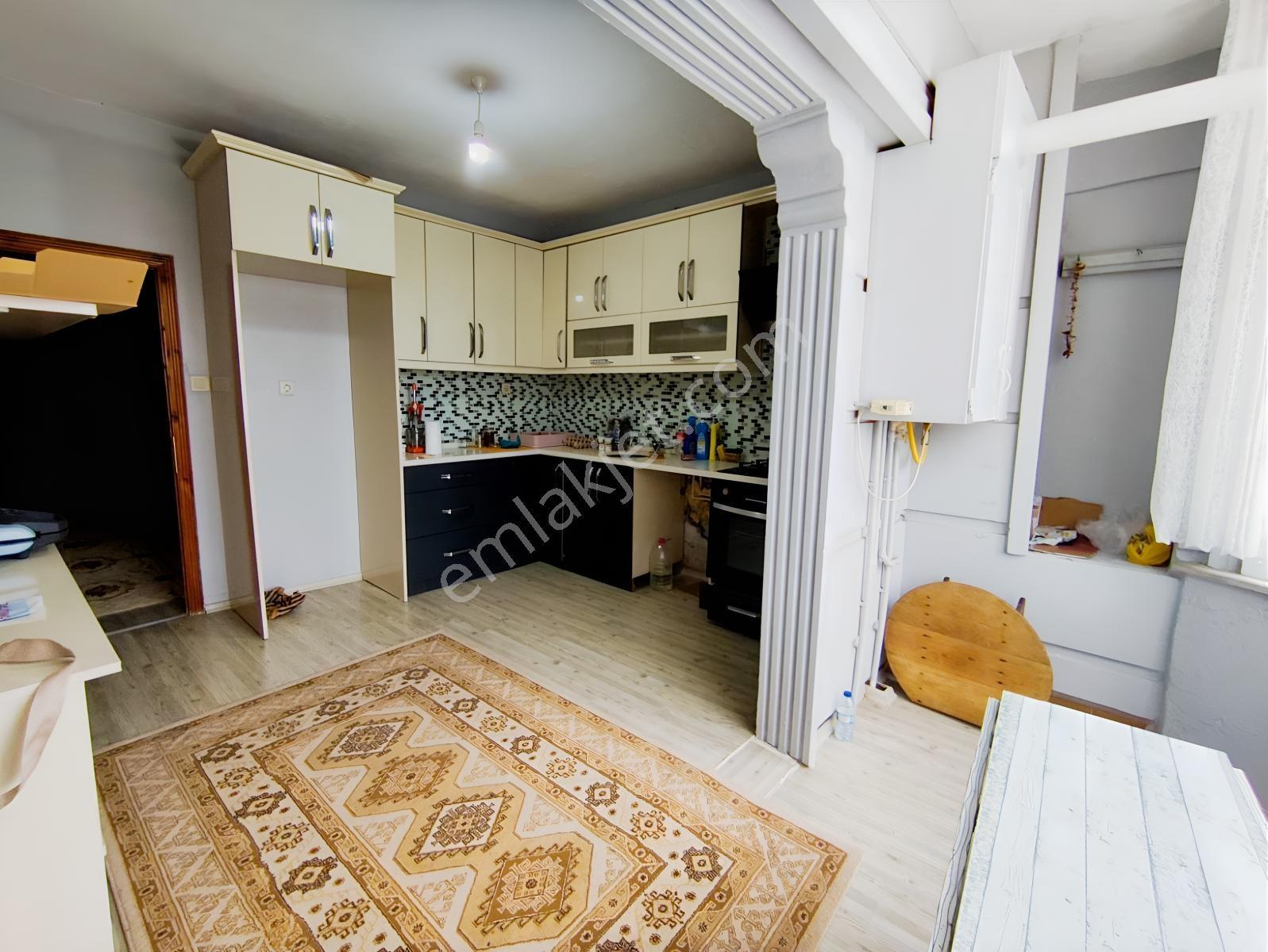 Karasu Çarşı Merkezde Hem Oturumluk Hem Yatırımlık 2+1 Daire — fotoğraf 3