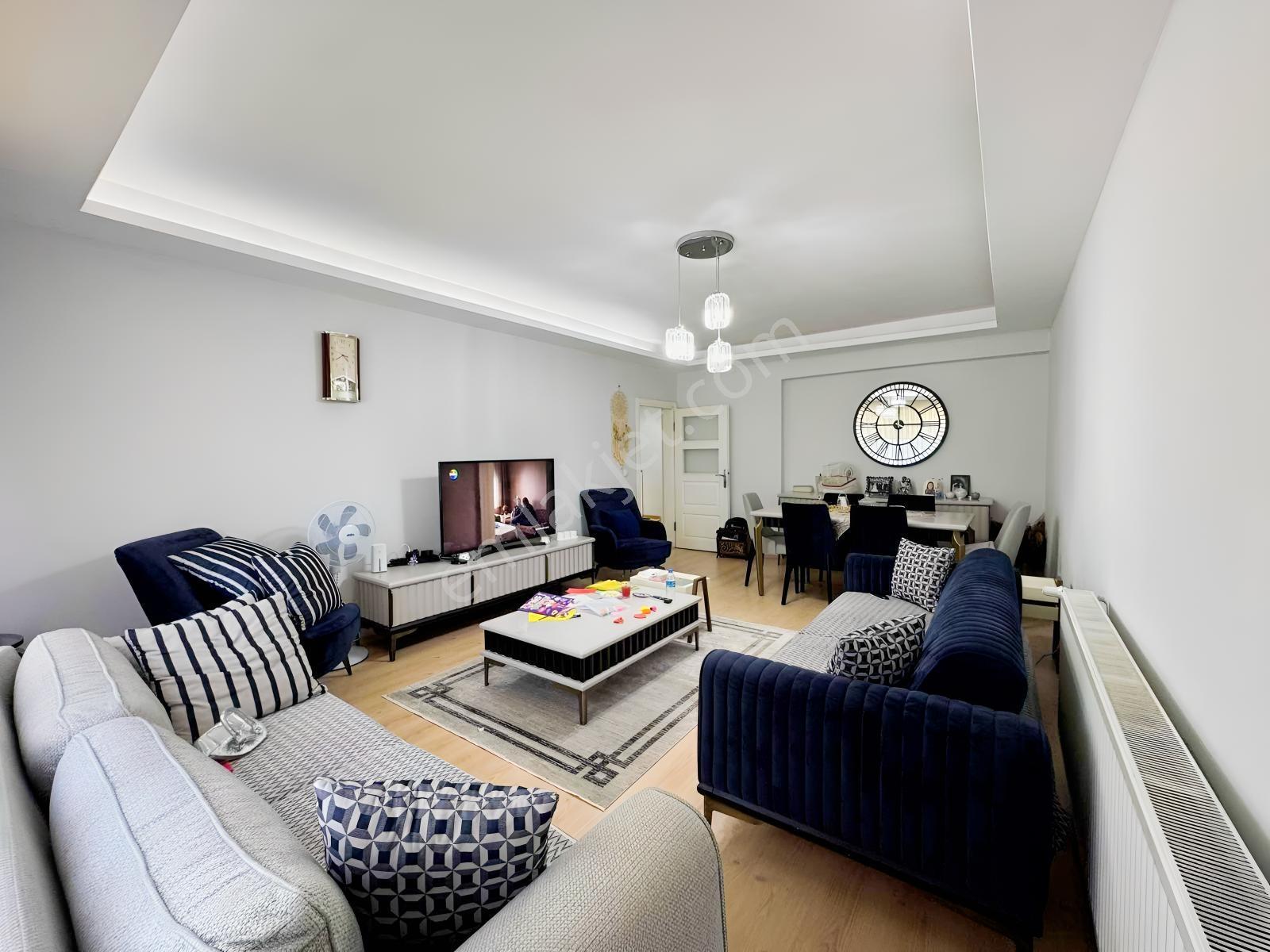 Öznur Öztürk'ten Derebahçe Yenişehir Sitesi 3+1 Satılık Daire — fotoğraf 3