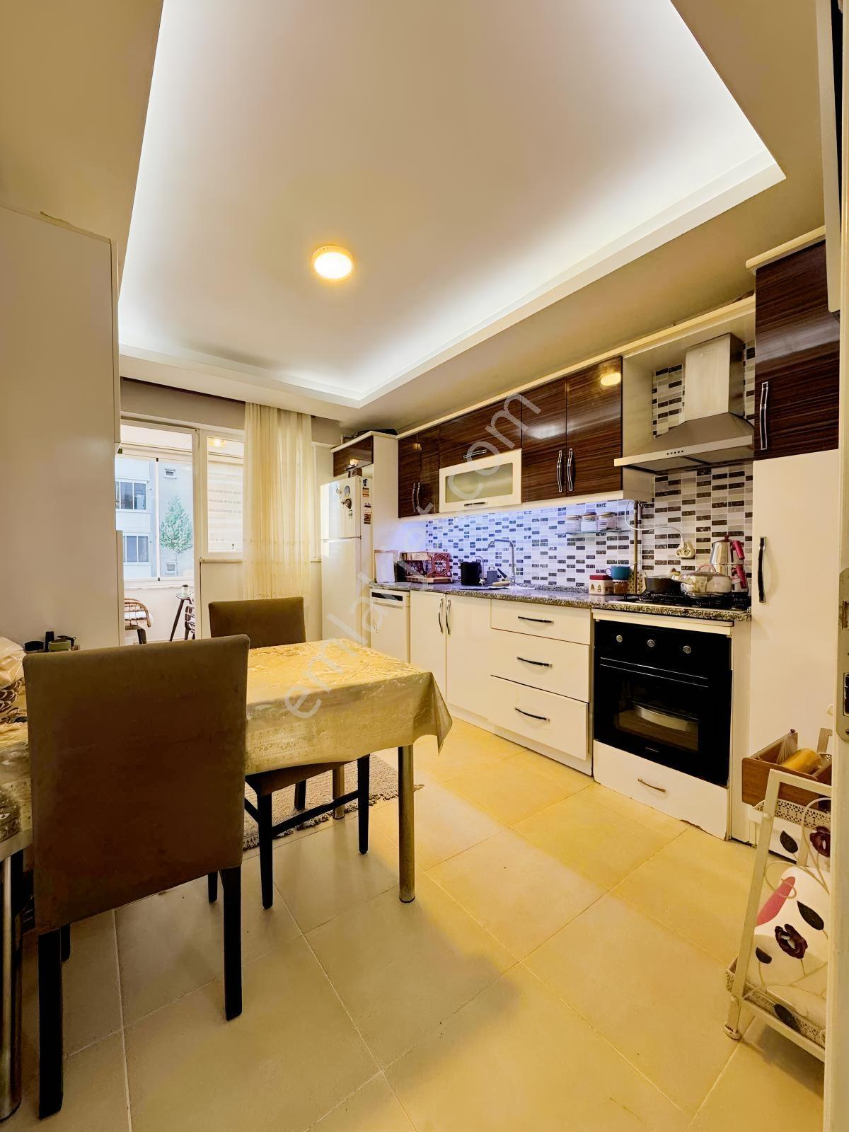 Öznur Öztürk'ten Derebahçe Yenişehir Sitesi 3+1 Satılık Daire — fotoğraf 8